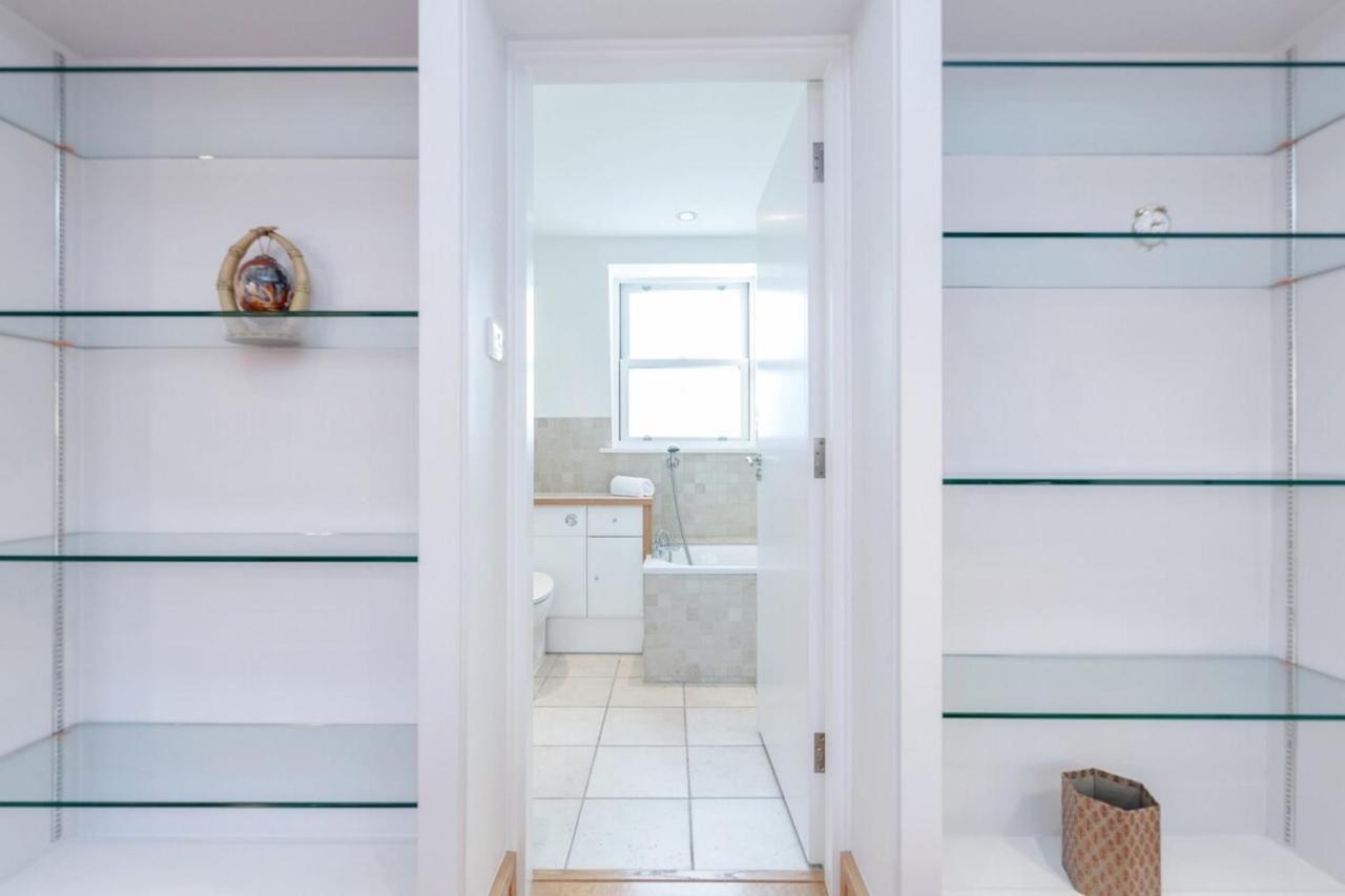 Beautiful 1 Bedroom Apartment In Victoria Λονδίνο Εξωτερικό φωτογραφία